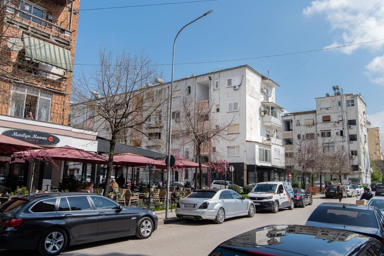 Erla'S Apartment Τίρανα Εξωτερικό φωτογραφία